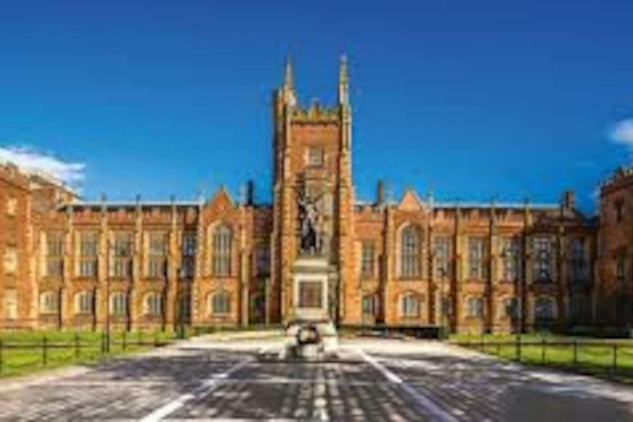 Queens Quarter Townhouse 1 Belfast Exteriör bild
