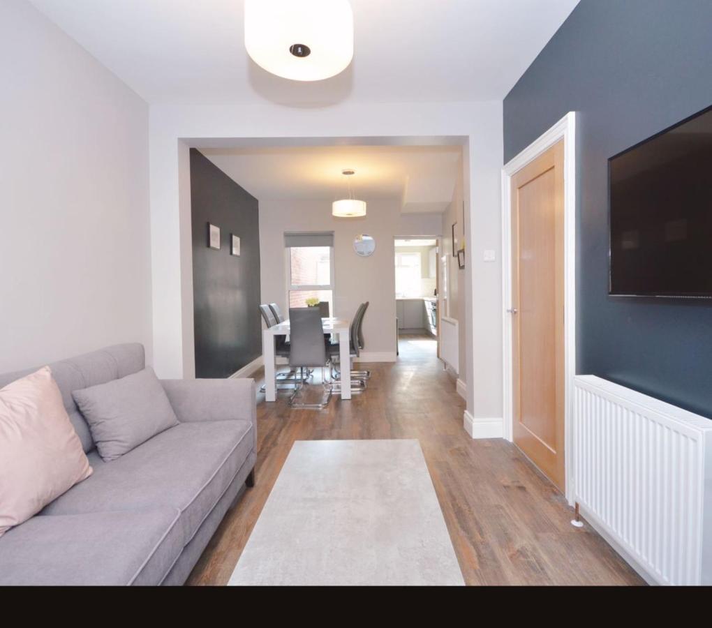 Queens Quarter Townhouse 1 Belfast Exteriör bild
